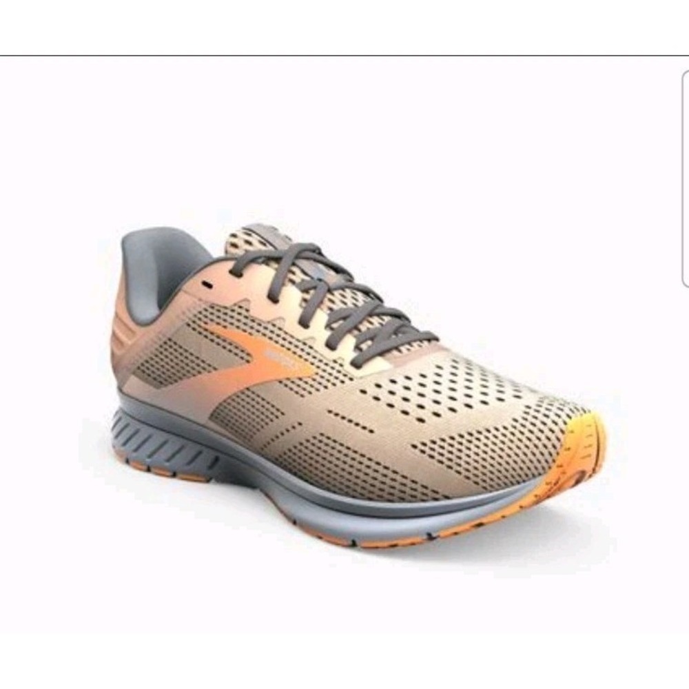 Brooks Anthem 5 running shoes in a pale peach and tangerine colorway Mesh SZ 8.5